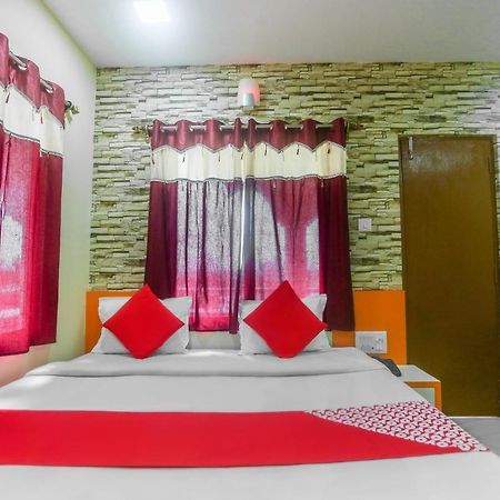 Oyo 60771 New Puri Hotel Extérieur photo