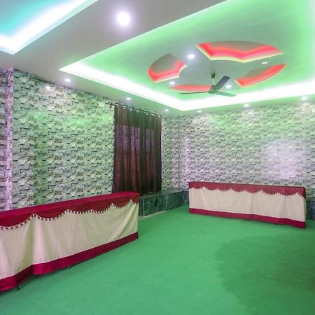 Oyo 60771 New Puri Hotel Extérieur photo