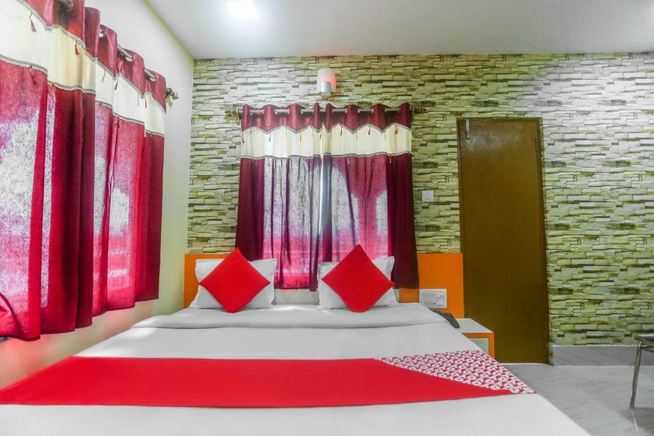 Oyo 60771 New Puri Hotel Extérieur photo