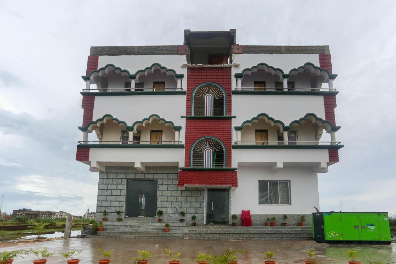 Oyo 60771 New Puri Hotel Extérieur photo