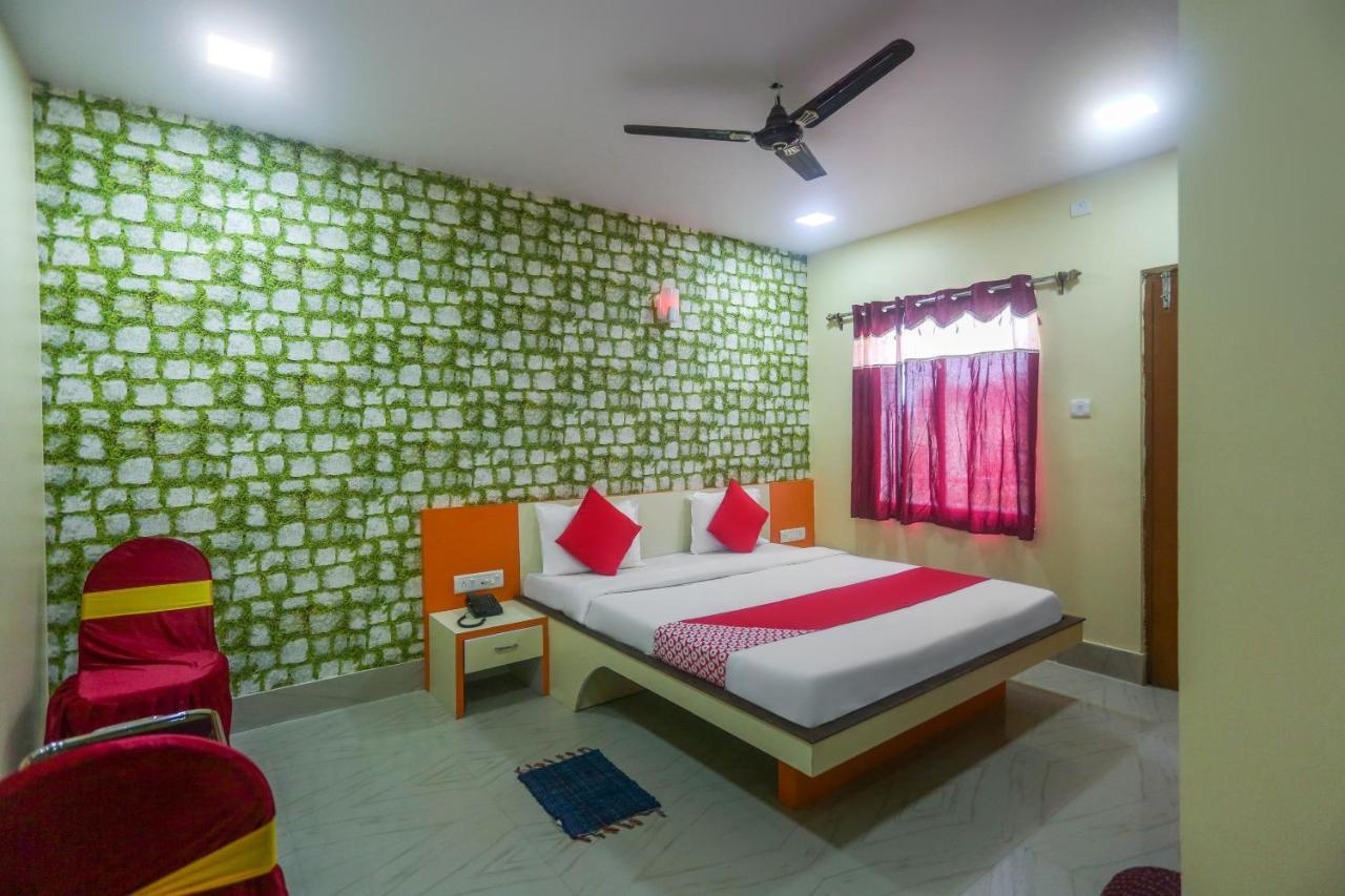 Oyo 60771 New Puri Hotel Extérieur photo