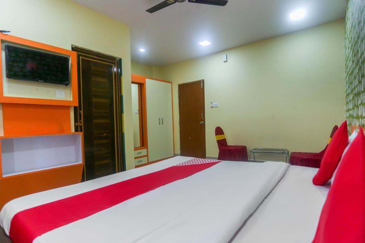 Oyo 60771 New Puri Hotel Extérieur photo