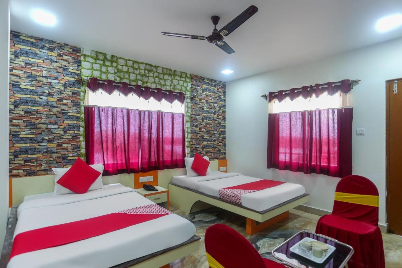 Oyo 60771 New Puri Hotel Extérieur photo