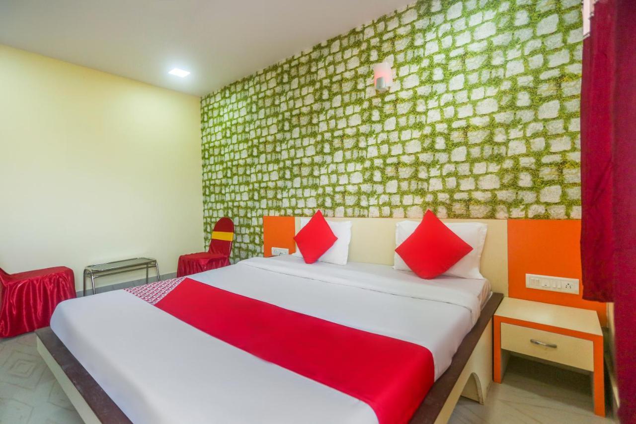 Oyo 60771 New Puri Hotel Extérieur photo