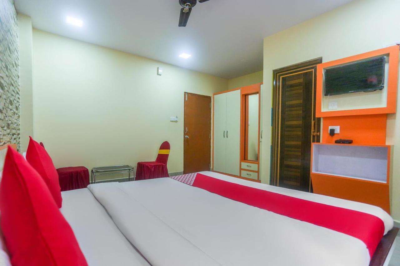 Oyo 60771 New Puri Hotel Extérieur photo