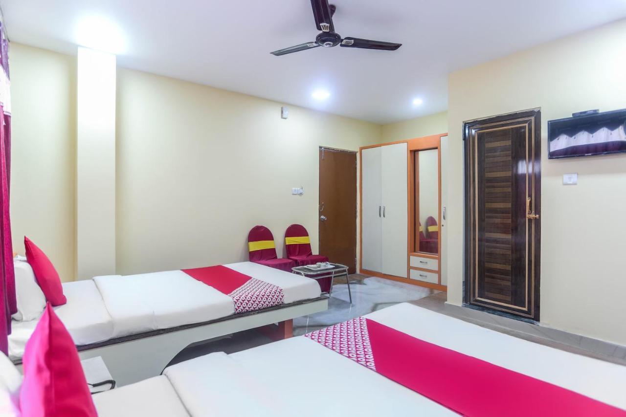 Oyo 60771 New Puri Hotel Extérieur photo