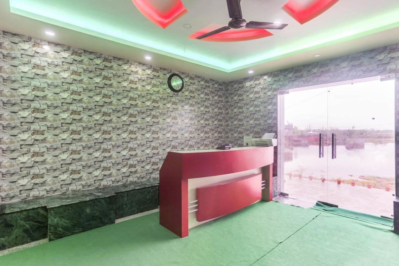 Oyo 60771 New Puri Hotel Extérieur photo